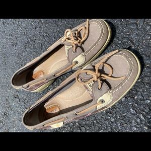 sperry boat shoes